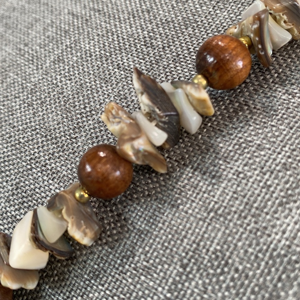 Vintage Natural Shell & Wooden Necklace